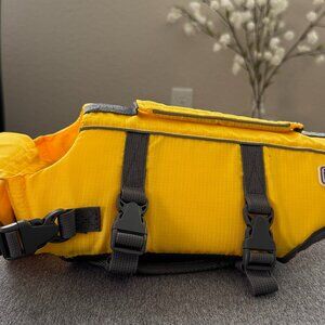 Outward Hound Granby Splash Yellow Dog Life Jacket